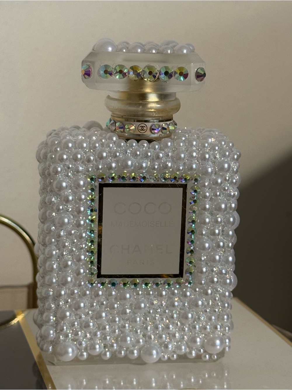 Coco CHANEL Pearl & Crystal Embellished Decorative Piece in White and Gold-empty - Picture 12 of 14